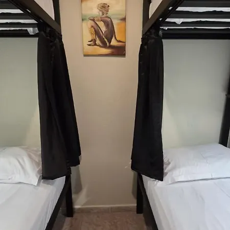 Hostel New Bazaar