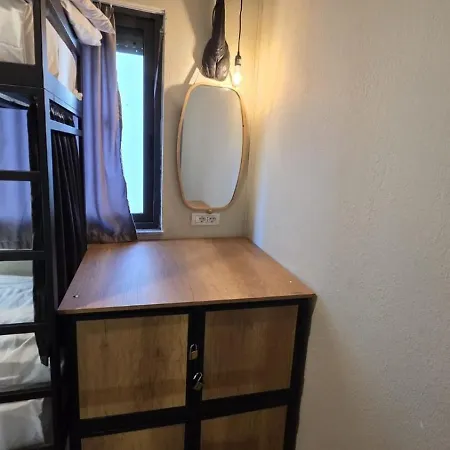 New Bazaar Hostel *