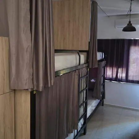 Hostel New Bazaar